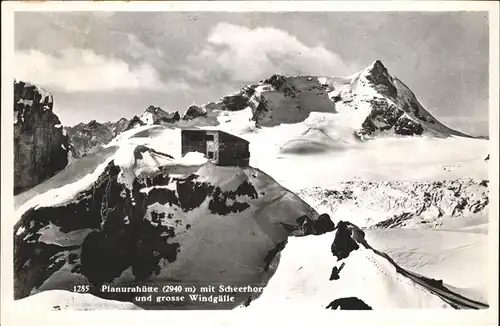 Planurahuette Scheerhorn Grosse Windgaelle / Linthal /Bz. Glarus