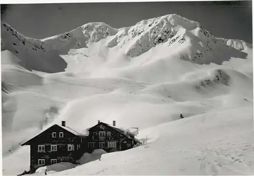 Mittelberg Kleinwalsertal Schwarzwasserhuette *