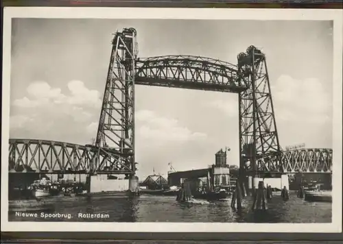 Rotterdam Nieuwe Spoorbrug / Rotterdam /