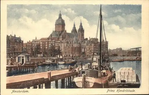 Amsterdam Niederlande Prins Hendrikkade Schiff / Amsterdam /