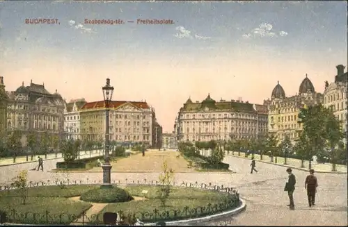 Budapest Freiheitsplatz  / Budapest /