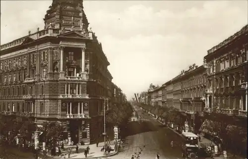 Budapest Andrassy Strasse  / Budapest /