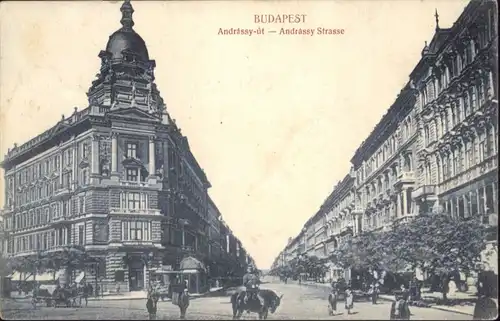 Budapest Andrassy Strasse Pferd / Budapest /