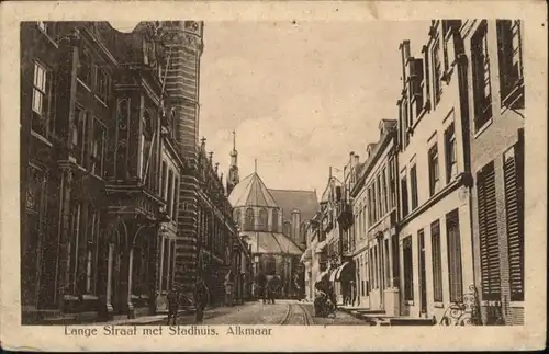 Alkmaar Lange Straat met Stadhuis / Alkmaar /