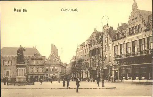 Haarlem Groote Markt  / Haarlem /