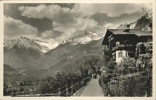 Merano Suedtirol Passeggiata Tappeiner / Merano /Bozen