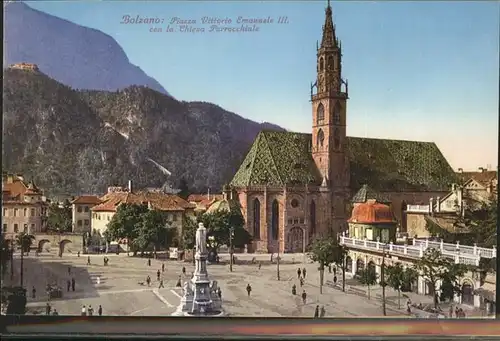 Bolzano Piazza Vittoria Emanuele Chiesa Parrocchiale / Bolzano /