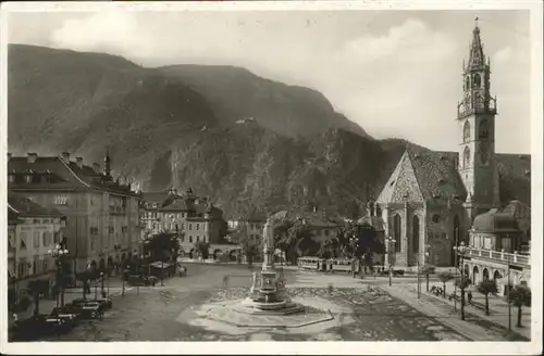 Bolzano Piazza Vittorio Emanuele / Bolzano /