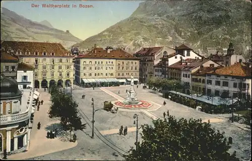 Bozen Suedtirol Der Waltherplatz / Bozen Suedtirol /Trentino Suedtirol