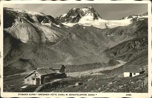 Dresdnerhuette Stubaier Alpen Schaufelspitze 3333m / Neustift im Stubaital /Innsbruck