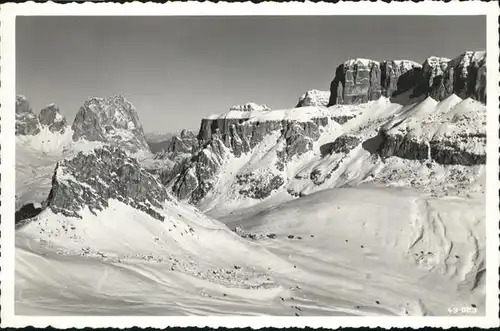 Passo Pordoi Sassolungo e Sella / Italien /