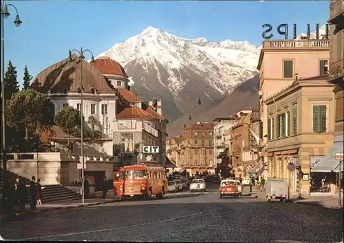 Merano Suedtirol Freiheitsstrasse mit Zielspitze Corso Liberale Cima Tessa / Merano /Bozen