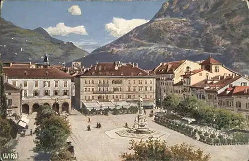 Bozen Suedtirol Waltherplatz / Bozen Suedtirol /Trentino Suedtirol