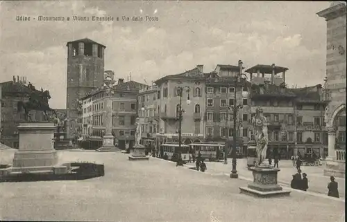 Udine Monumento Vittorio Emanuele della Posta  / Udine /