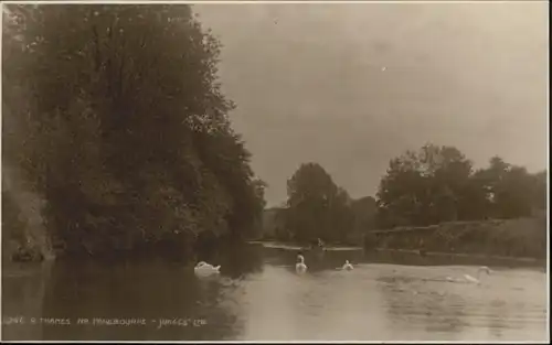 Pangbourne R. Thames Judges LTU Hastings / West Berkshire /Berkshire