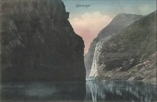 Geiranger Wasserfall / Norwegen /