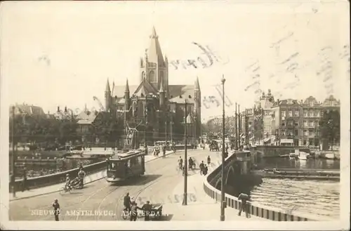 Amsterdam Niederlande Nieuwe Amstelbrug Strassenbahn Bruecke / Amsterdam /