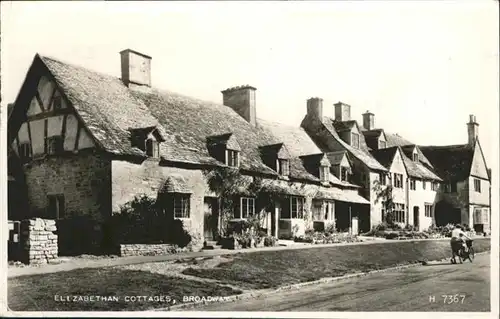 London Elizabethan Cottages / City of London /Inner London - West