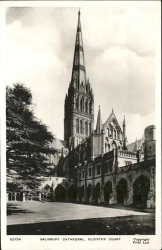 Yeovil South Somerset Salisbury Cathedral Cloister Court / South Somerset /Somerset