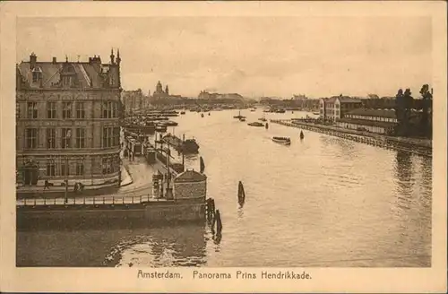 Amsterdam Niederlande Prins Hendrikkade Schiff / Amsterdam /