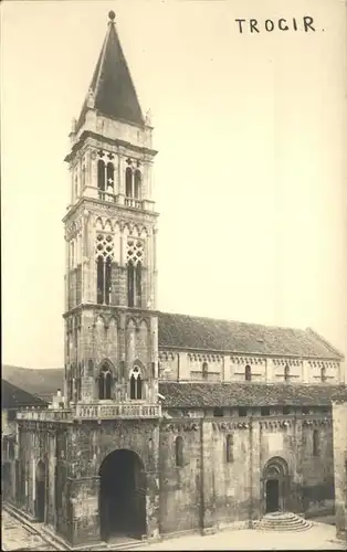 Trogir Kirche  /  /