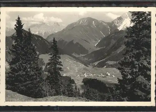 Berwang Tirol Zugspitze Bleispitze Gartnerwand / Berwang /Ausserfern