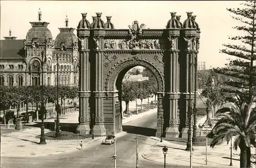 Barcelona Cataluna Arco del Triunfo / Barcelona /