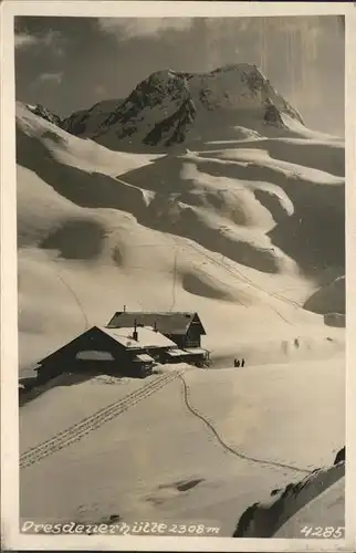 Neustift Stubaital Tirol Dresdenerhuette / Neustift im Stubaital /Innsbruck