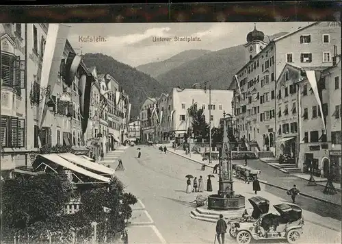 Kufstein Tirol Unterer Stadtplatz Brunnen / Kufstein /Tiroler Unterland