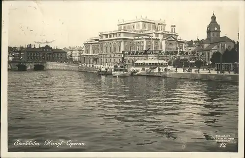 Stockholm Operan Schiff Bruecke / Stockholm /