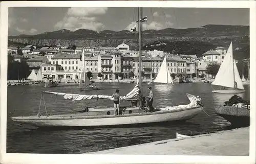 Crikvenica Kroatien Hafen / Kroatien /