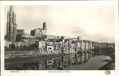 Gerona Reflejos sobre  / Costa Brava Spanien /