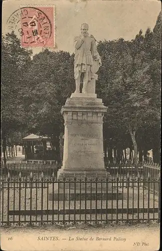 Saintes Charente-Maritime Statue de Bernard Palissy / Saintes /Arrond. de Saintes