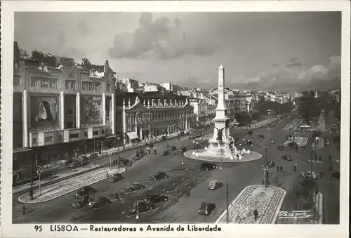 Lisboa Avenida da Liberdade
Restauradores / Portugal /