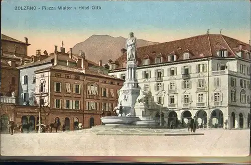 Bolzano Piazza Walter e Hotel Citta / Bolzano /