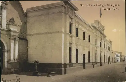 Trujillo La Libertad Colegio San Juan / Trujillo /