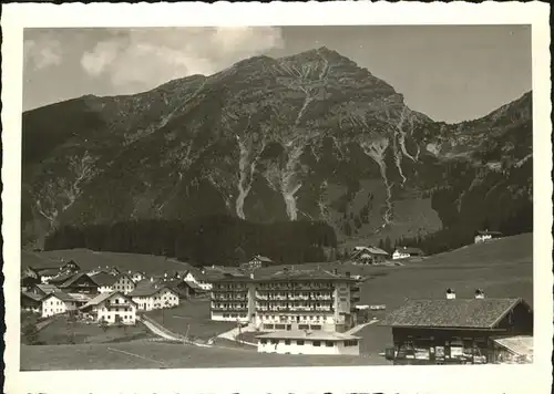 Berwang Tirol  / Berwang /Ausserfern