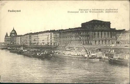 Budapest Donauquai Akademie / Budapest /