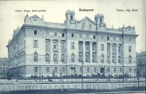 Budapest Bank-palota  / Budapest /