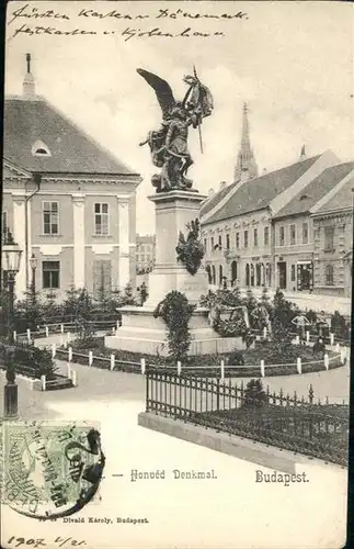 Budapest Honved Denkmal / Budapest /