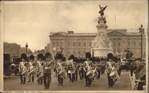 London Guards in the Mall
 / City of London /Inner London - West