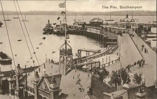 Southampton Pier / Southampton /Southampton