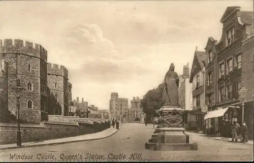 Windsor Castle Castle Queens Statue Castle Hill / City of London /Inner London - West