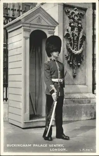 London Buckingham Palace Sentry / City of London /Inner London - West