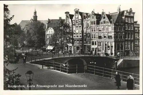 Amsterdam Korte Prinsengracht met Noordermarkt *