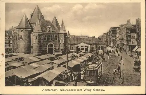 Amsterdam Nieuwmarkt met Waag-Gebouw x