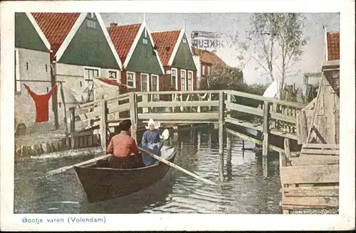 Volendam Bootje varen x