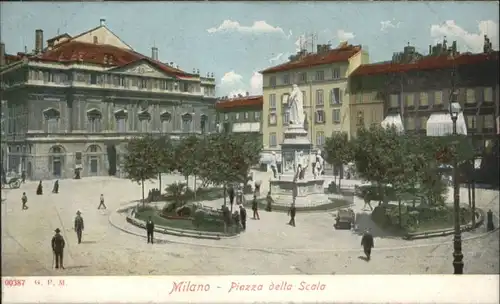 Milano Piazza Scala *