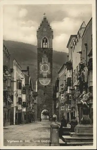 Vipiteno Torre Dodici Brunnen Statue *