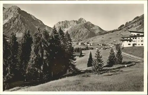 wu81605 Hirschegg Kleinwalsertal Vorarlberg Hirschegg Kleinwalsertal Zwoelferkopf Widderstein * Kategorie. Mittelberg Alte Ansichtskarten